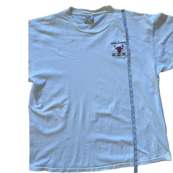 Vintage 90’s Lee Sport Chicago Bulls Embroidered Logo White Shirt. Size 2XL - Picture 5 of 7